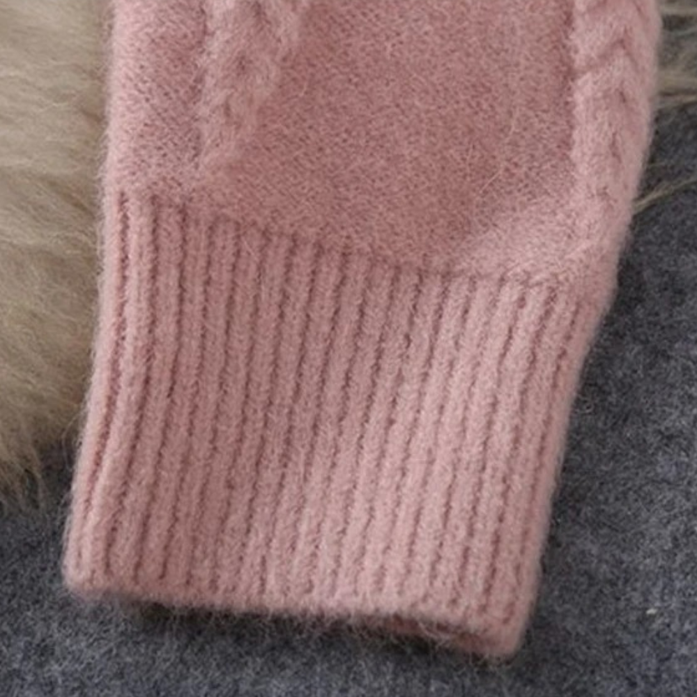 2-Piece Knitted Lounge Set - Stylish Ladies Sweater And Trousers Ensemble