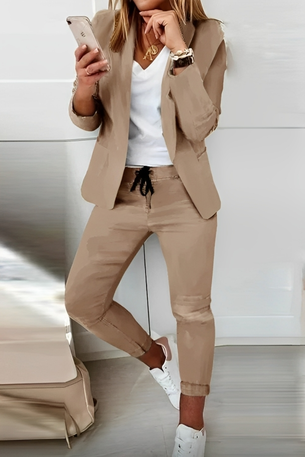 2-Piece Lounge Set - Stylish Ladies Casual Outfit
