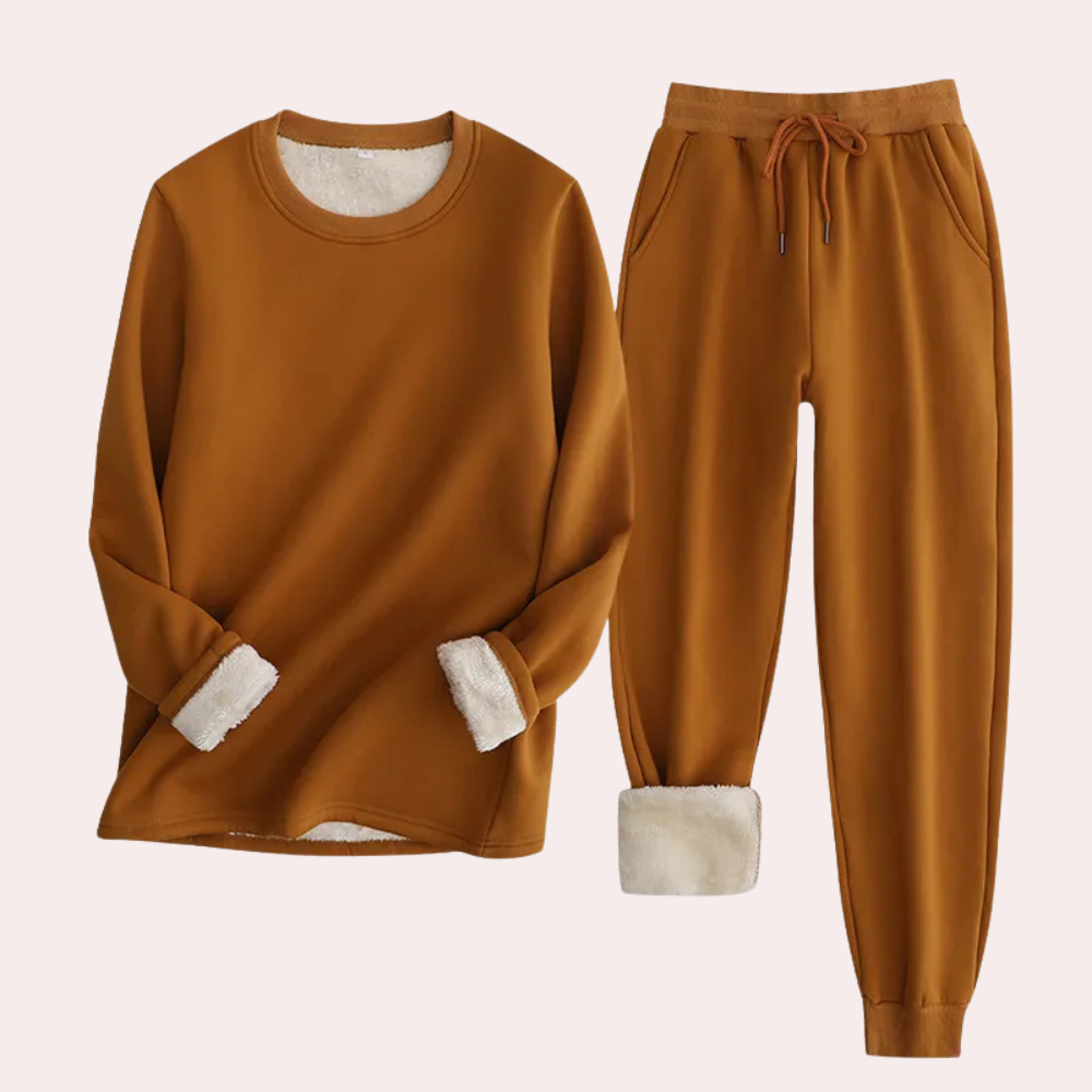 2-piece loungewear set - soft ladies fleece sweatshirt and joggers