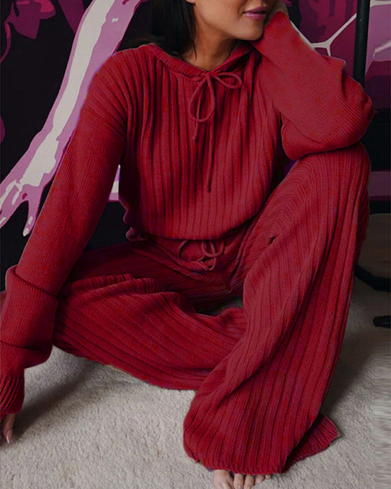 2-Piece Ribbed Loungewear Set - Stylish Ladies Hoodie And Trousers