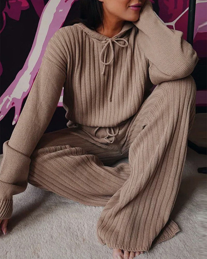 2-Piece Ribbed Loungewear Set - Stylish Ladies Hoodie And Trousers