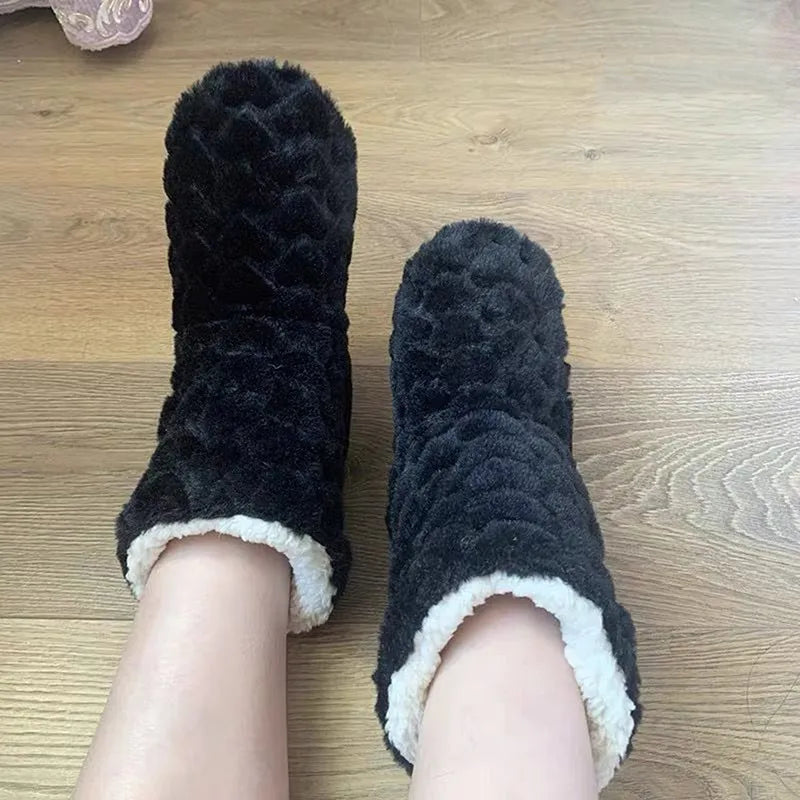 Ladies plush house boots - cosy faux fur slipper socks