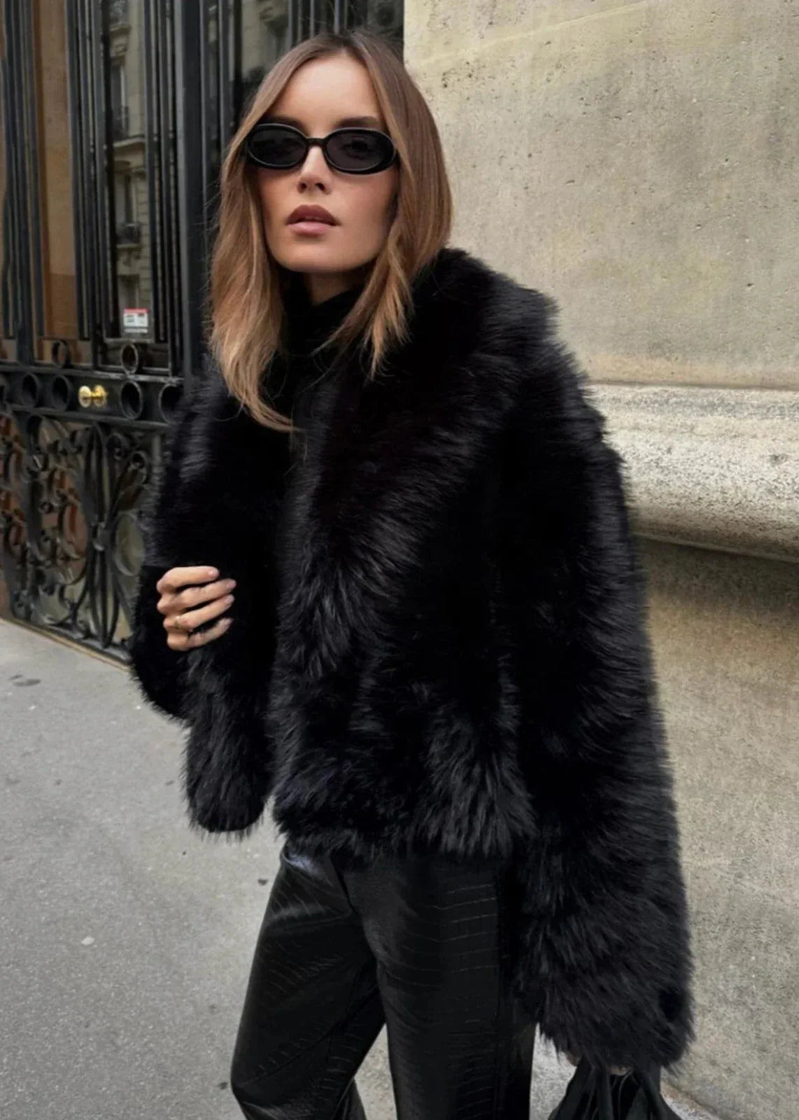 Luxe faux fur polo collar jacket - black ladies outerwear