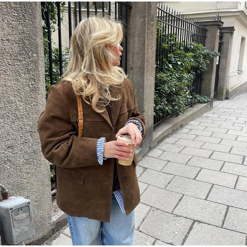 Long sleeve ladies' coat - button detail