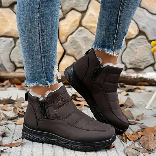 Winter boots - cosy ladies ankle boots with faux fur lining