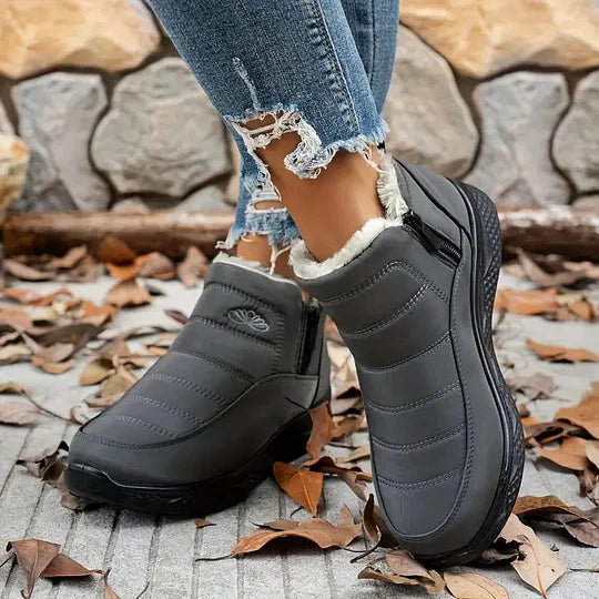 Winter boots - cosy ladies ankle boots with faux fur lining
