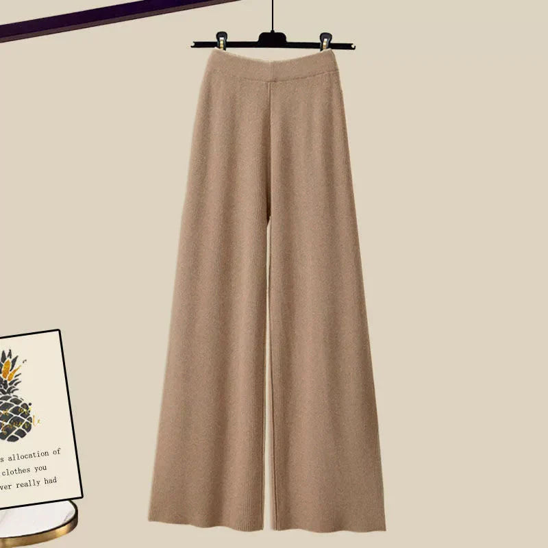 2-piece grey ladies set - stylish cropped sweater and wide-leg trousers