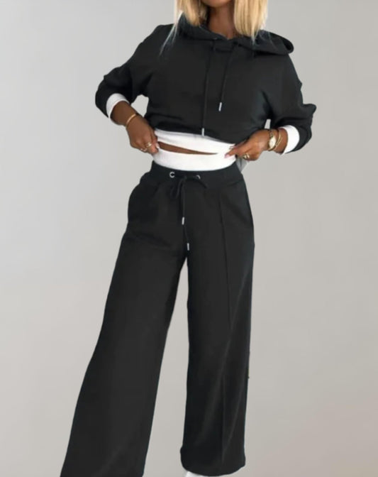 2-Piece Hoodie And Trousers Set - Modern Ladies Lounge Wear
