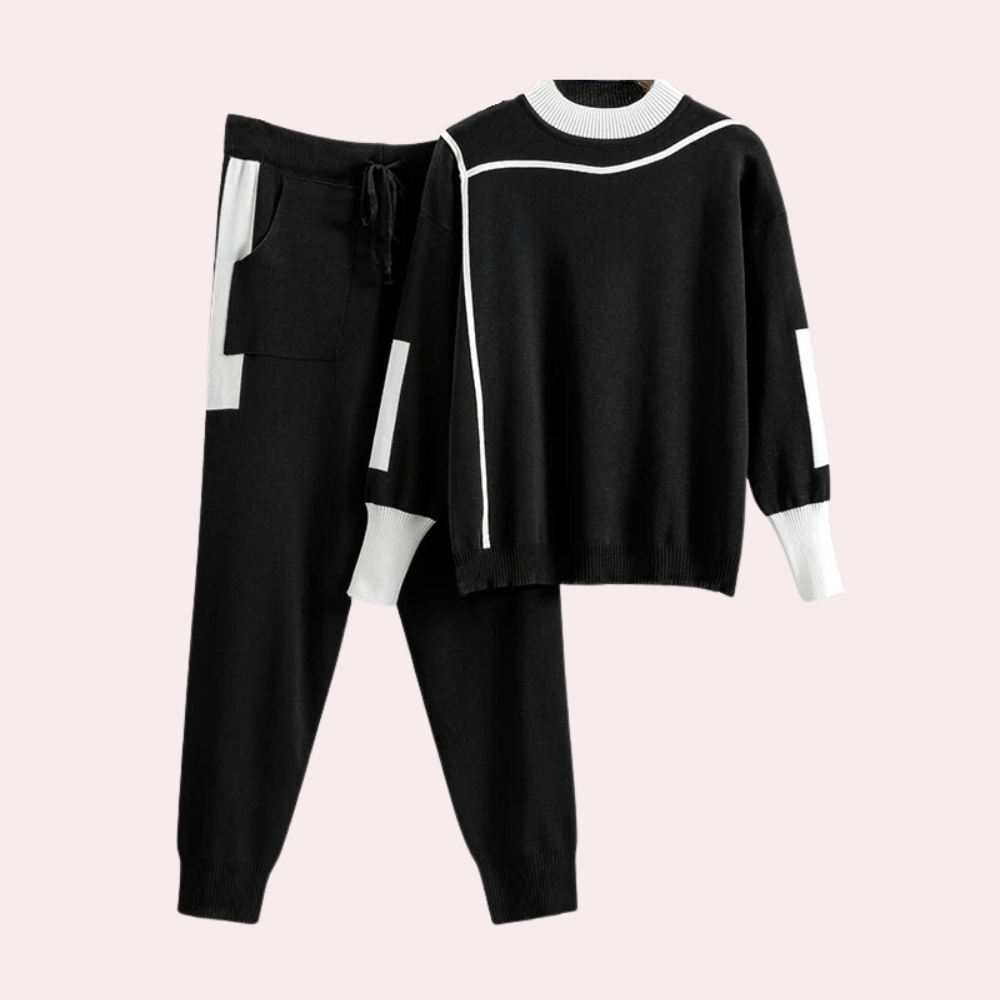 2-Piece Knitted Lounge Set - Stylish Ladies Sweater And Trousers