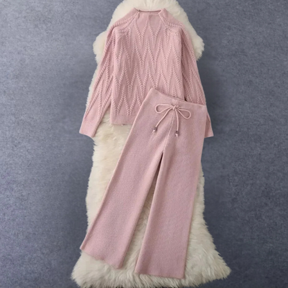 2-Piece Knitted Lounge Set - Stylish Ladies Sweater And Trousers Ensemble