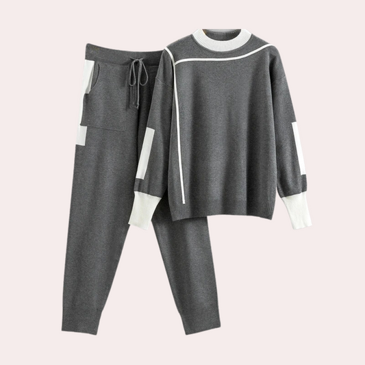 2-Piece Knitted Lounge Set - Stylish Ladies Sweater And Trousers