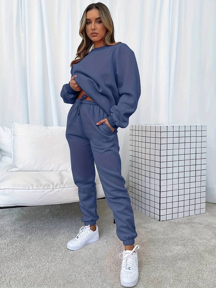 2-Piece Lounge Set - Cozy Ladies Sweatshirt And Joggers