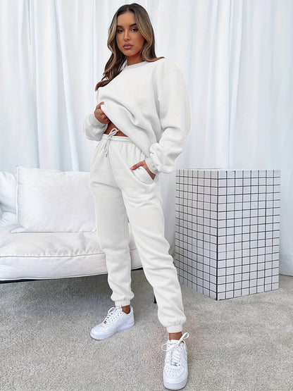 2-Piece Lounge Set - Cozy Ladies Sweatshirt And Joggers