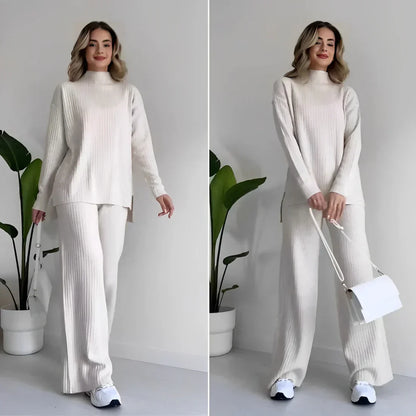 2-piece lounge set - stylish ladies ribbed knit top and trousers