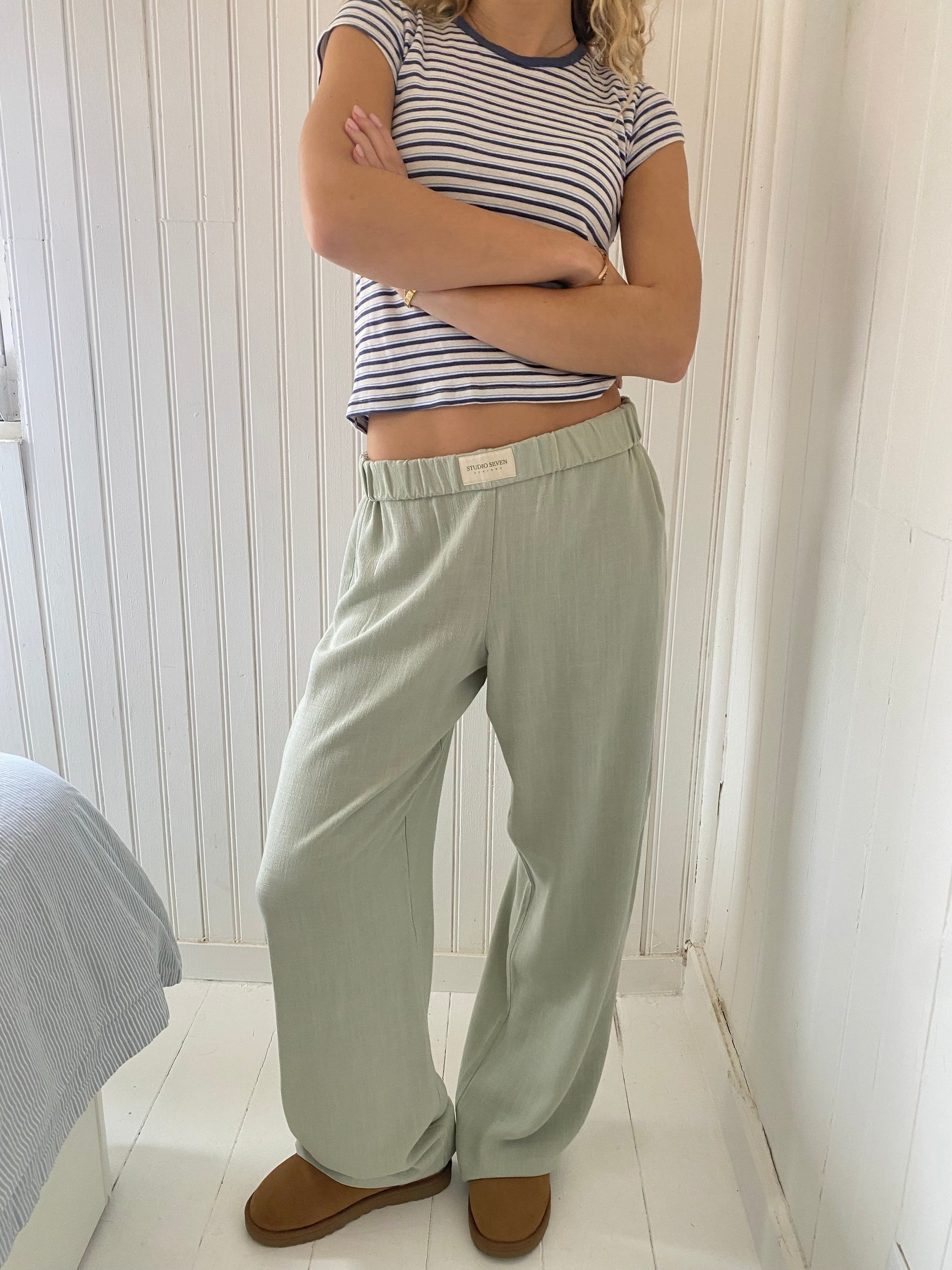 2-Piece Loungewear Set - Ladies Crop Top And Trousers