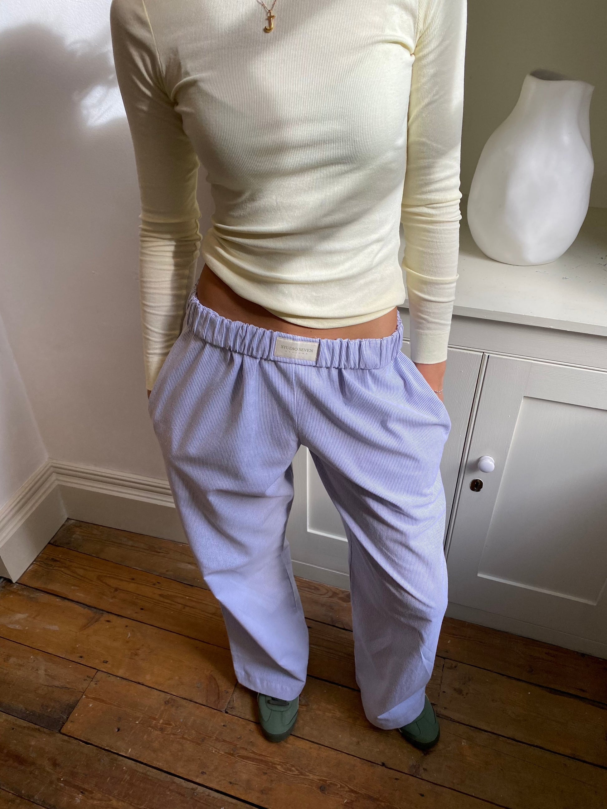2-Piece Loungewear Set - Ladies Crop Top And Trousers