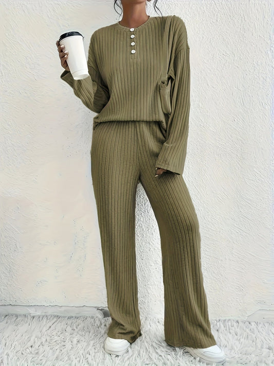 2-Piece Ribbed Lounge Set - Stylish Ladies Pyjama Outfit