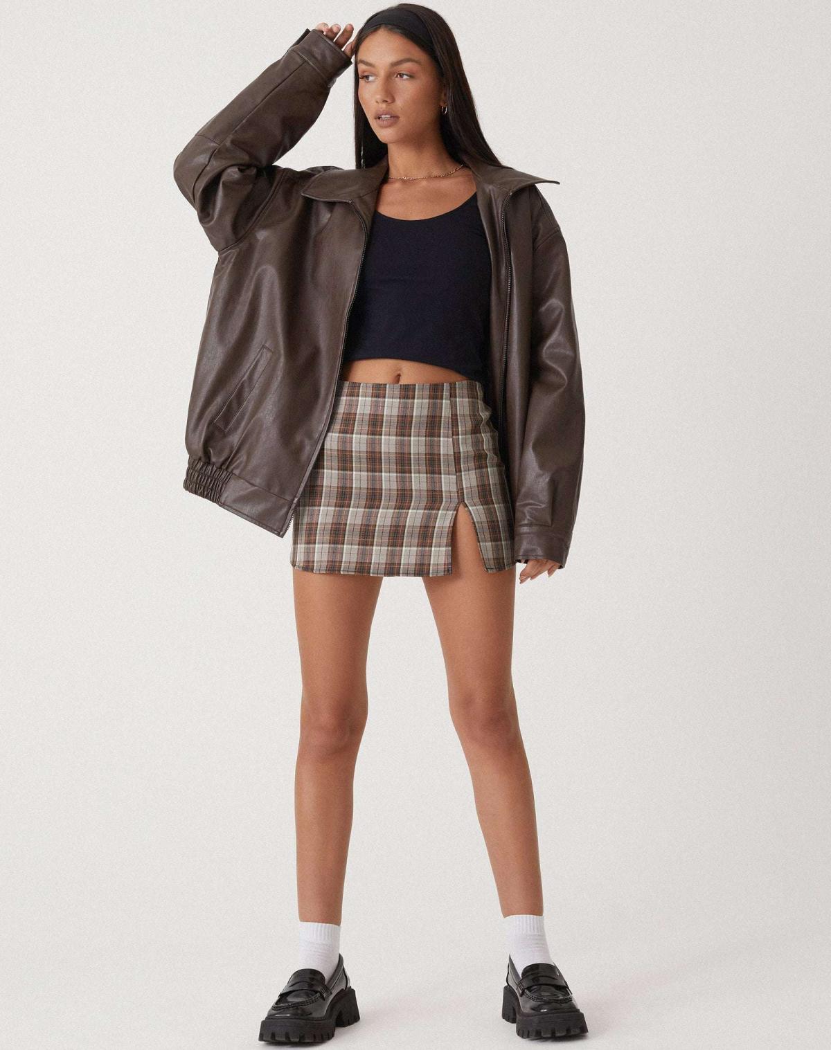 Oversized leather jacket - stylish ladies outerwear