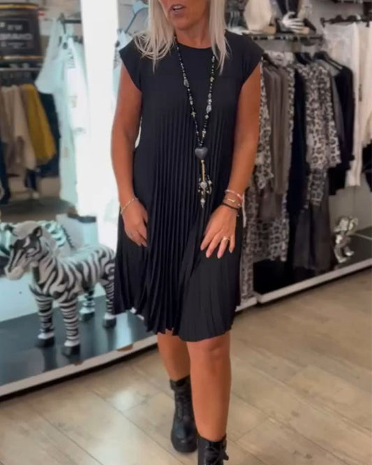 Pleated Dress - Elegant Ladies Casual Attire